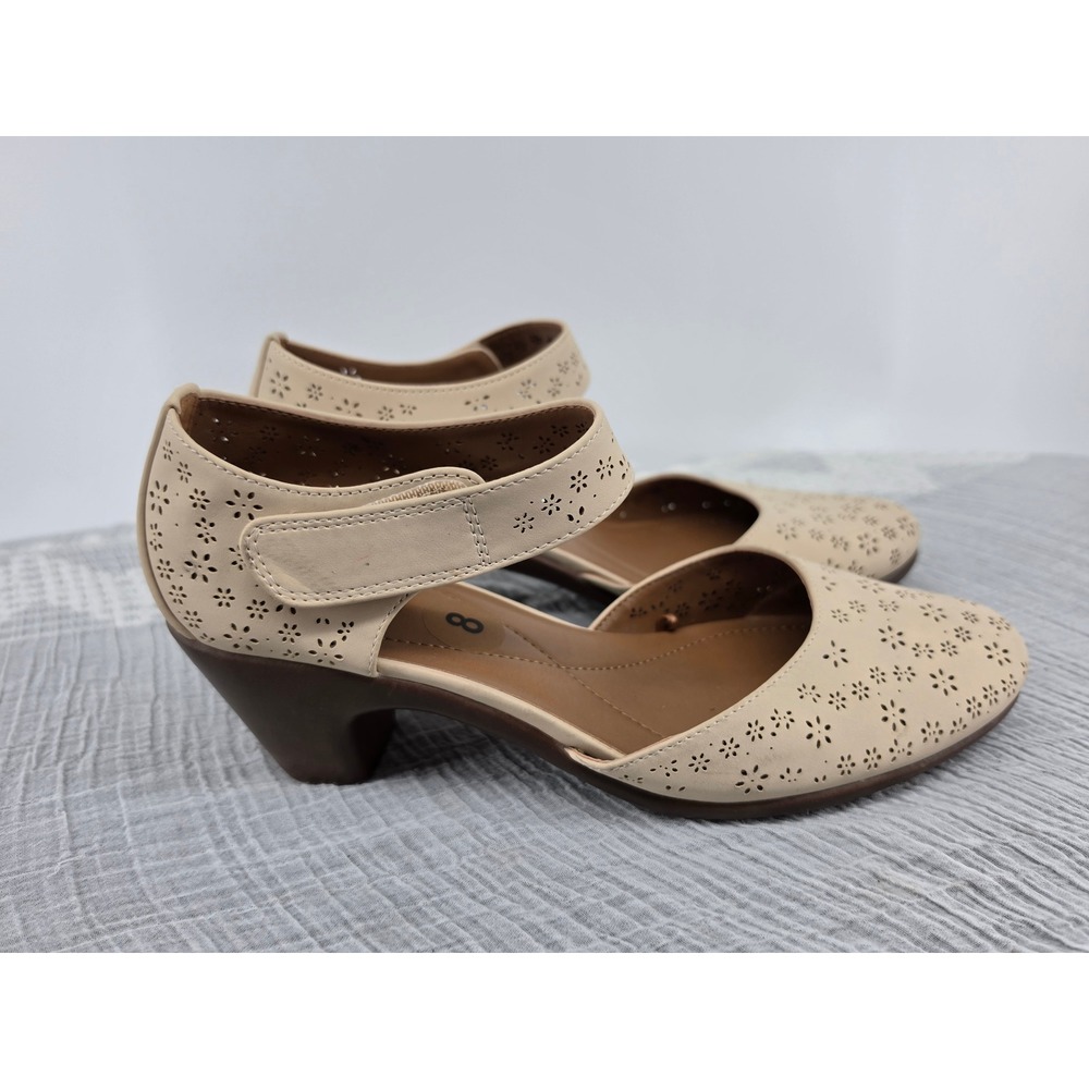 Easy Spirit Secaty3-R Womens Beige Floral Laser Cut Mary Jane Pumps Size 8M
